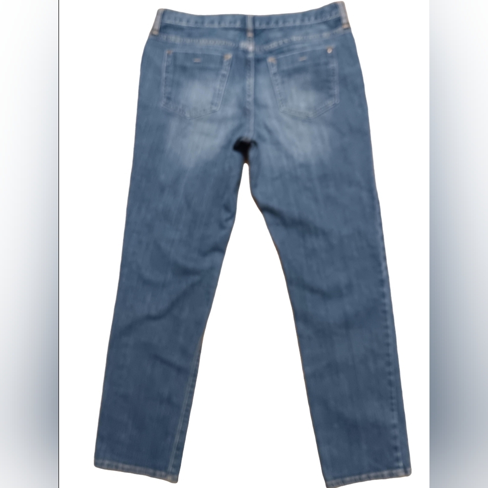 Eddie Bauer Relaxed Boyfriend Jeans Classic Style with Chic Embroidery - Picture 4 of 10